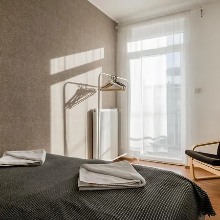 Grand Penthouse Apartment *